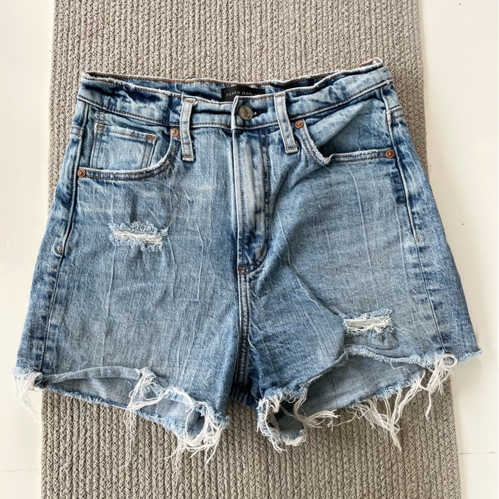 Silver Jeans Acid Wash Highly Desirable Short Distressed High Rise Denim Shorts